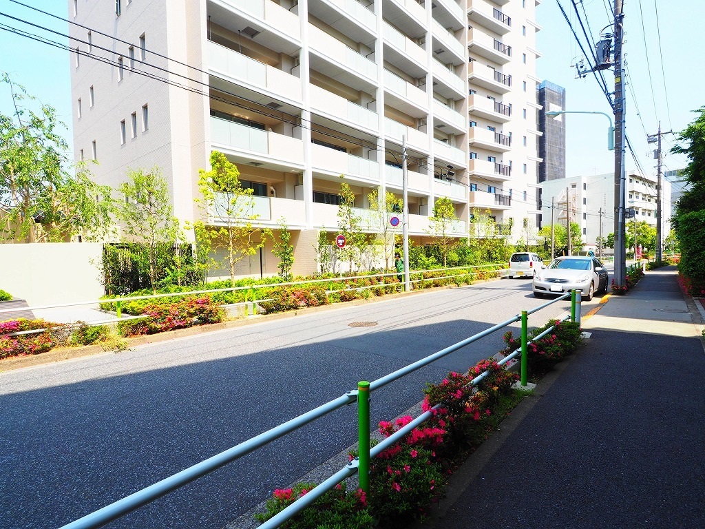 レクセルマンション本蓮沼　前面道路